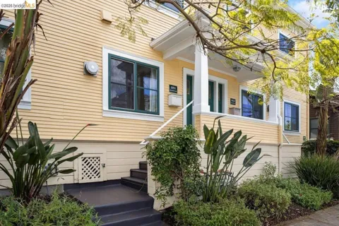 851 Arlington Ave