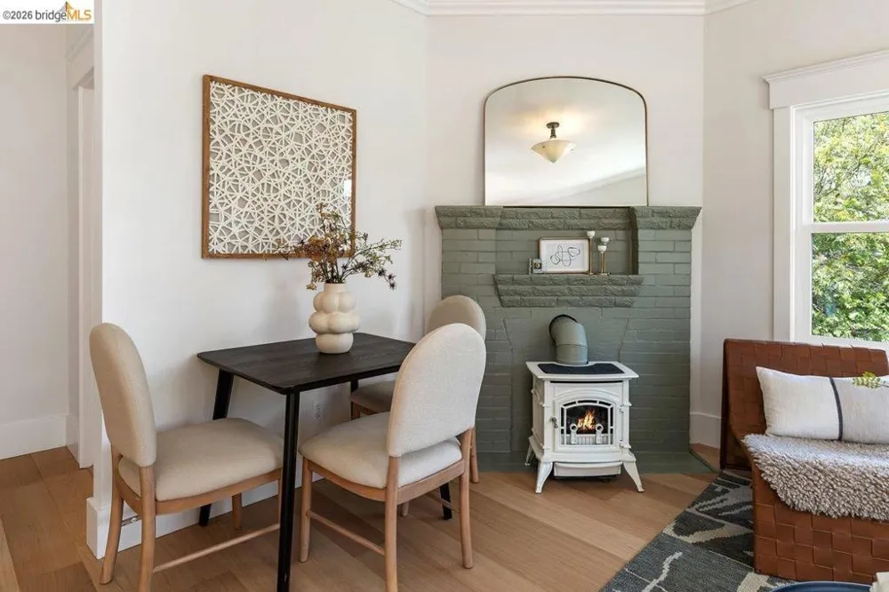 851 Arlington Ave Oakland, CA 94608
