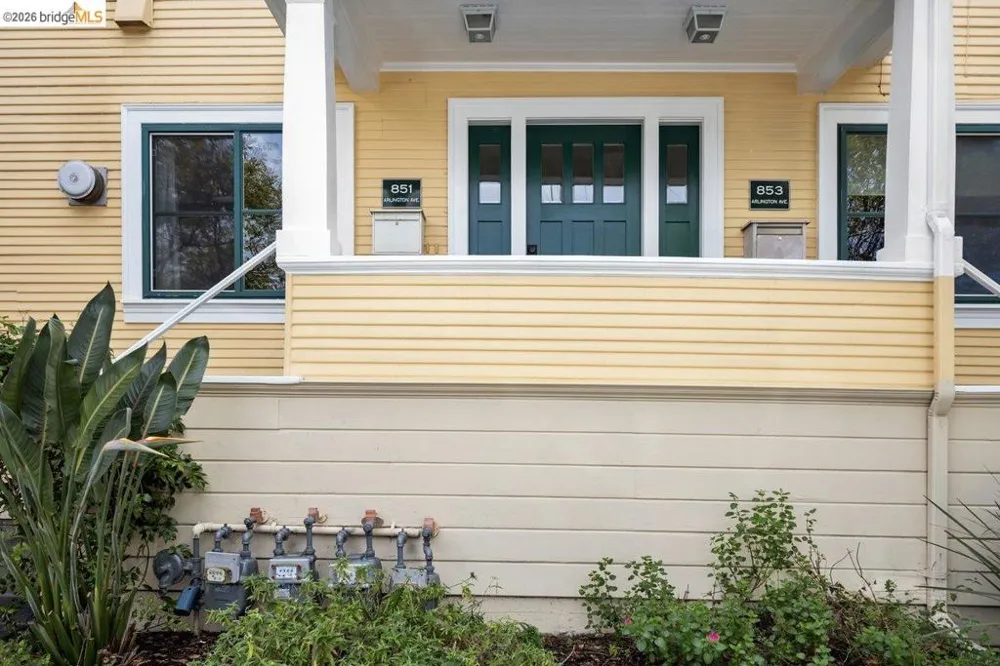 851 Arlington Ave Oakland, CA 94608