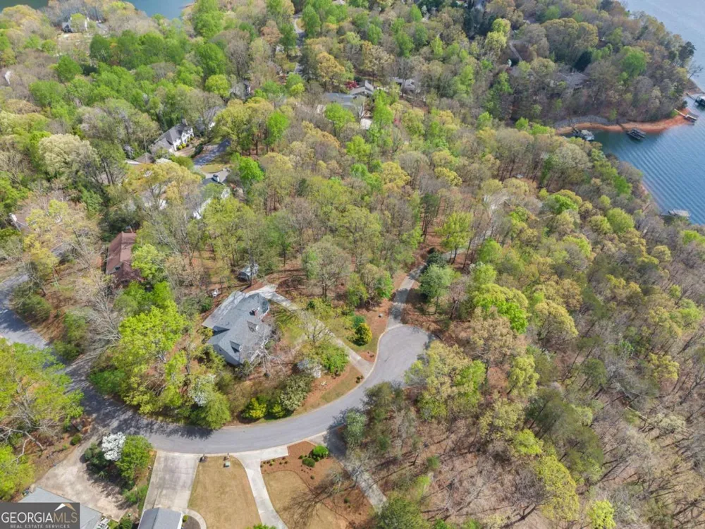 2528 Thompson Ovlk Gainesville, GA 30506