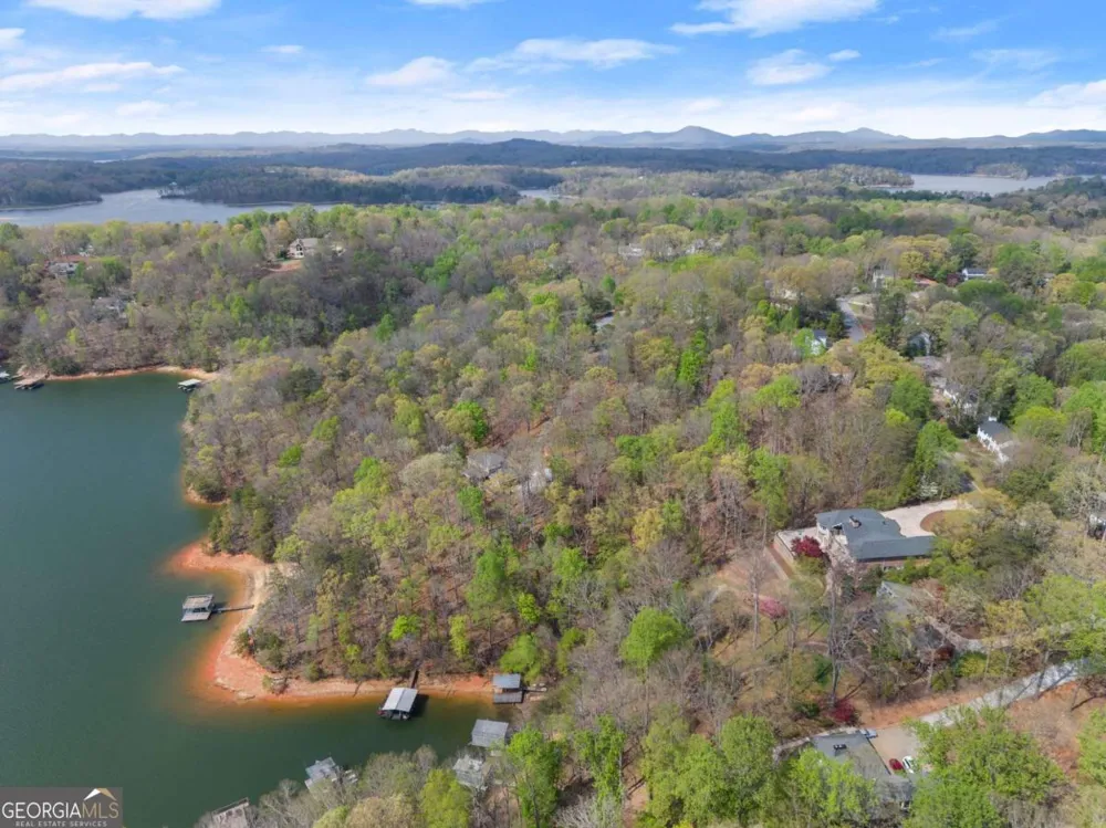 2528 Thompson Ovlk Gainesville, GA 30506