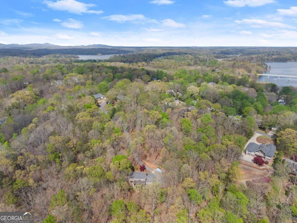 2528 Thompson Ovlk Gainesville, GA 30506
