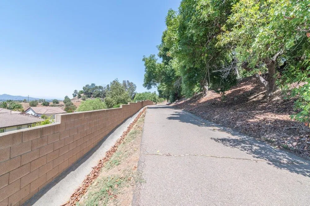 3137 E Valley Parkway Escondido, CA 92027