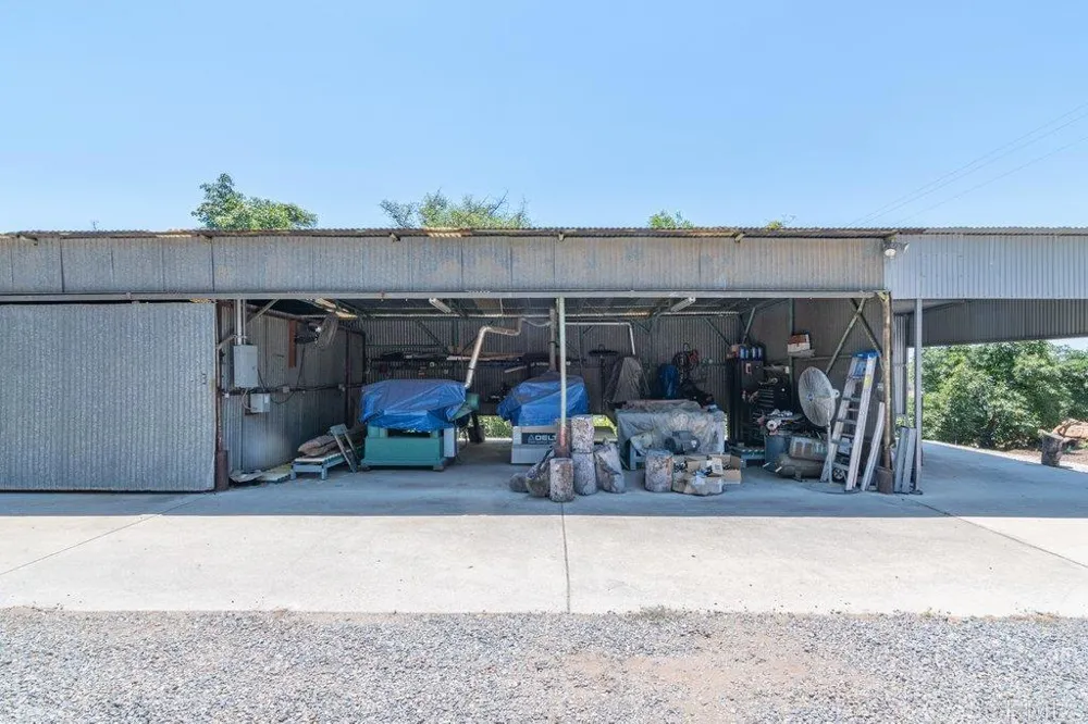 3137 E Valley Parkway Escondido, CA 92027