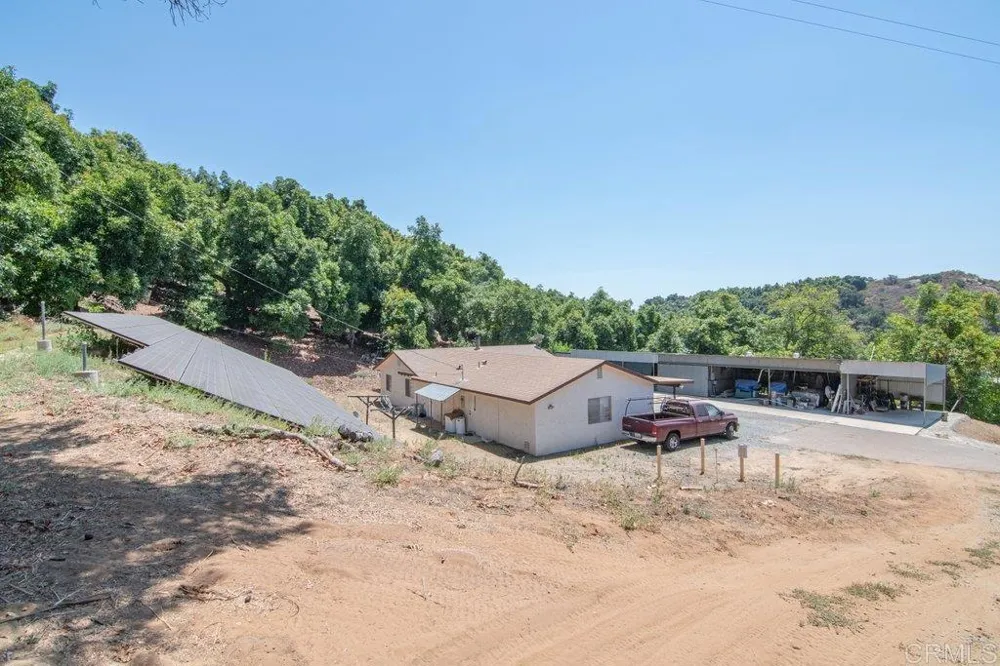 3137 E Valley Parkway Escondido, CA 92027