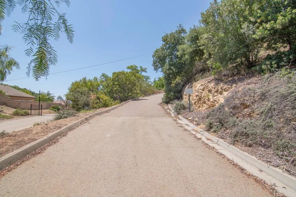 3137 E Valley Parkway Escondido, CA 92027