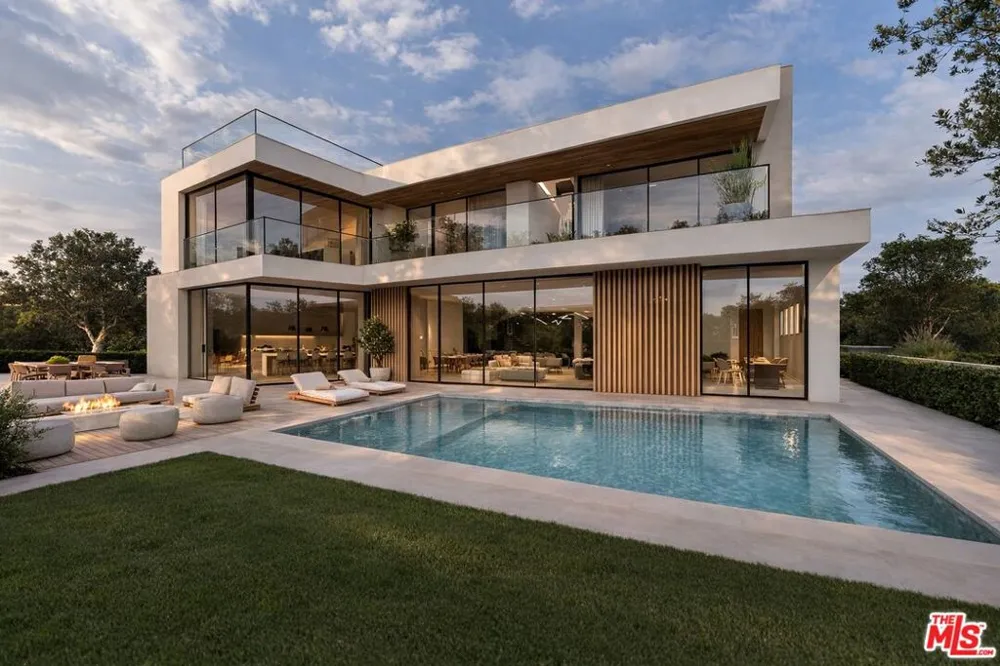 17089 Bollinger Drive Pacific Palisades, CA 90272