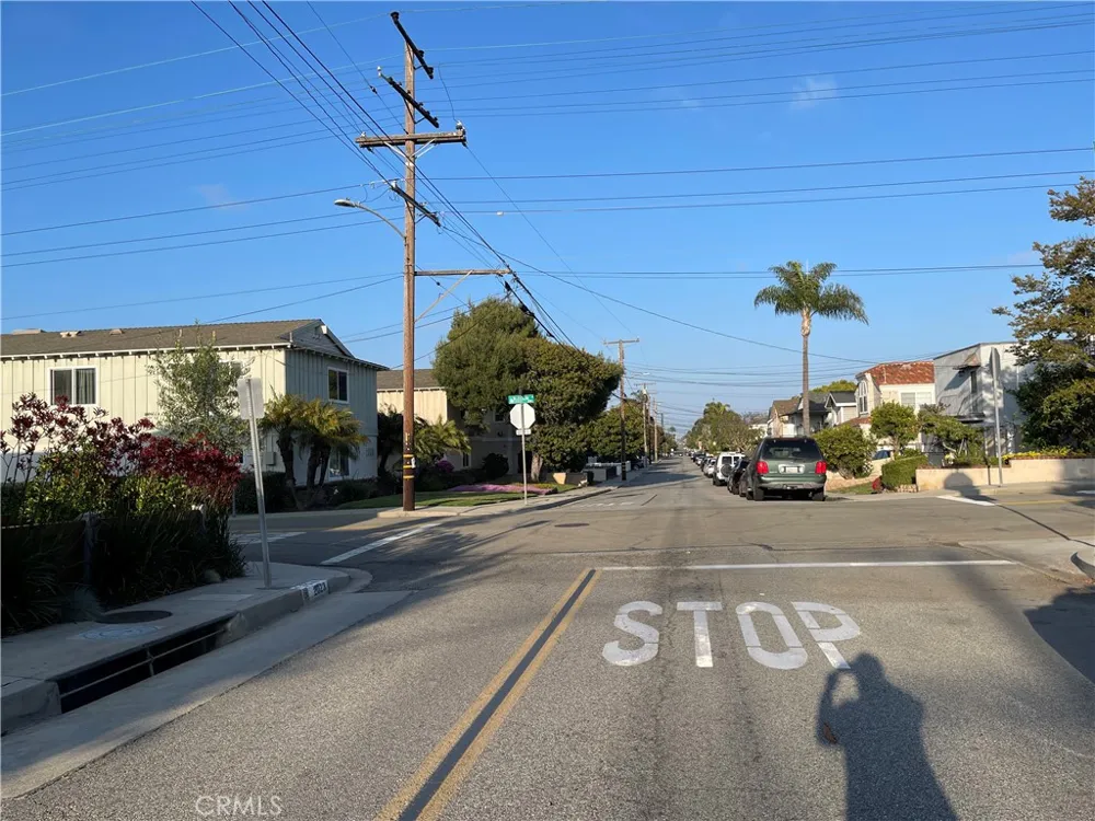 2021 Curtis Redondo Beach, CA 90278
