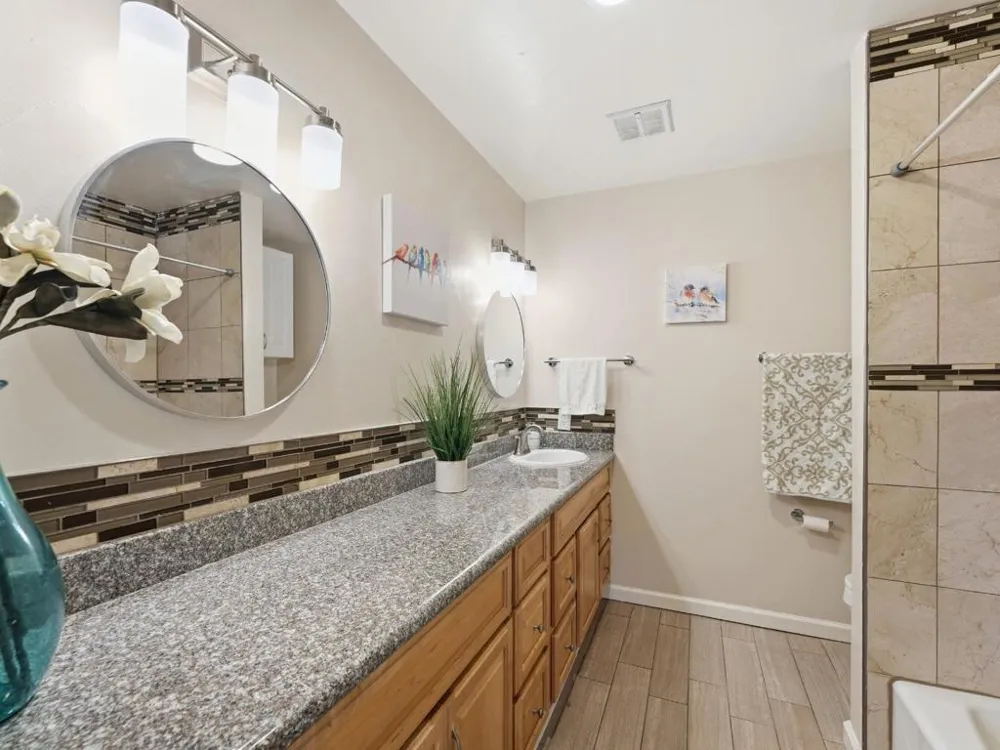 607 Valley Forge Way #4 Campbell, CA 95008
