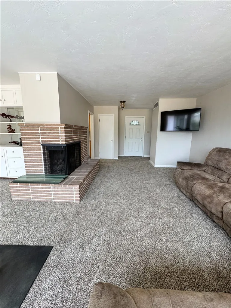 1101 E Monte Vista Turlock, CA 95382