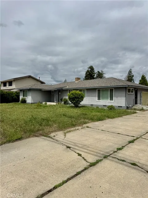1101 E Monte Vista