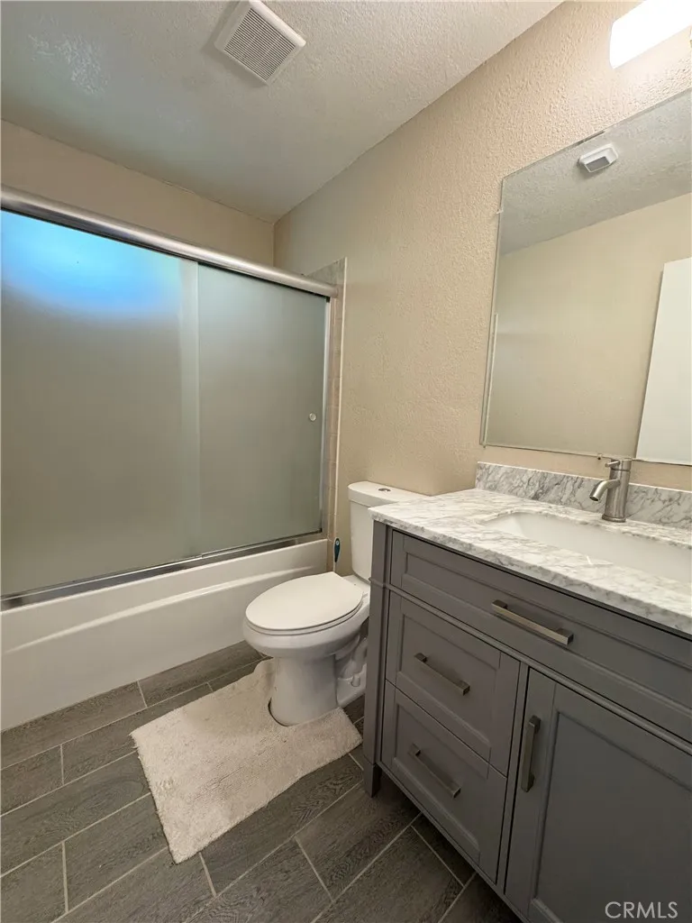 1101 E Monte Vista Turlock, CA 95382