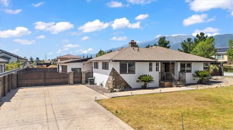 6112 Maloof Avenue