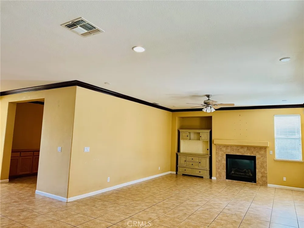 15185 Torrey Pines Circle Chowchilla, CA 93610