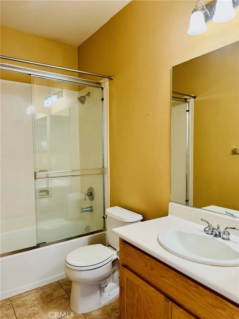 15185 Torrey Pines Circle Chowchilla, CA 93610