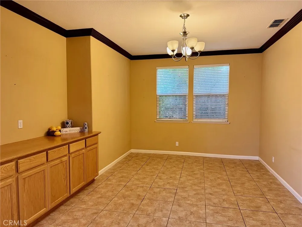 15185 Torrey Pines Circle Chowchilla, CA 93610