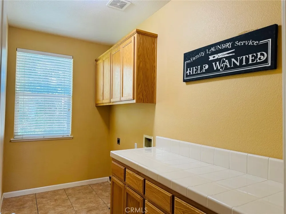 15185 Torrey Pines Circle Chowchilla, CA 93610