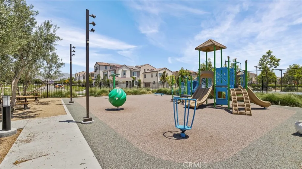 16282 Meadowhouse Avenue Chino, CA 91708