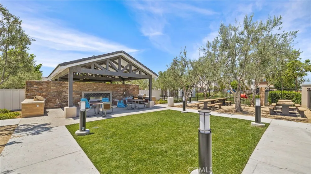 16282 Meadowhouse Avenue Chino, CA 91708