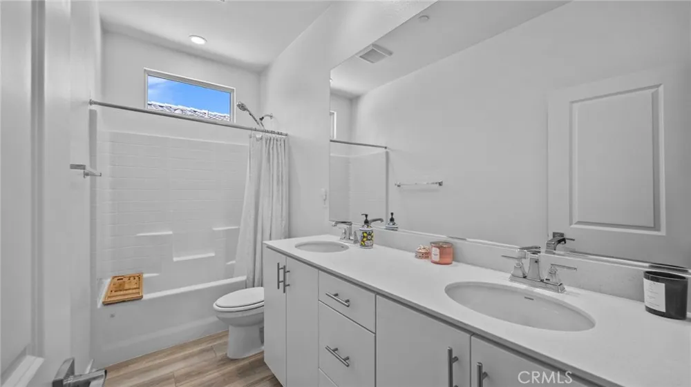 16282 Meadowhouse Avenue Chino, CA 91708