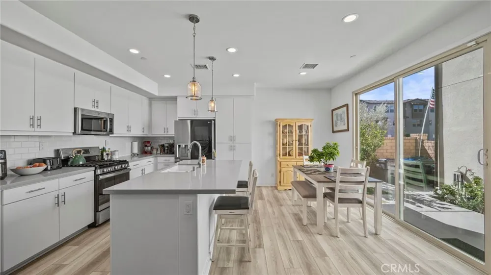 16282 Meadowhouse Avenue Chino, CA 91708