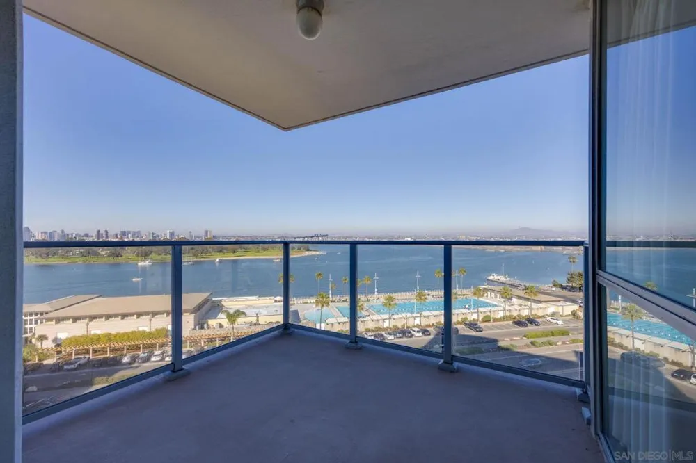1820 Avenida del Mundo #807 Coronado, CA 92118
