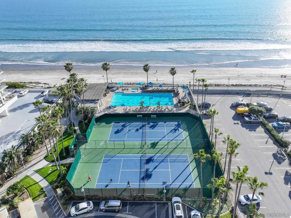 1820 Avenida del Mundo #807 Coronado, CA 92118