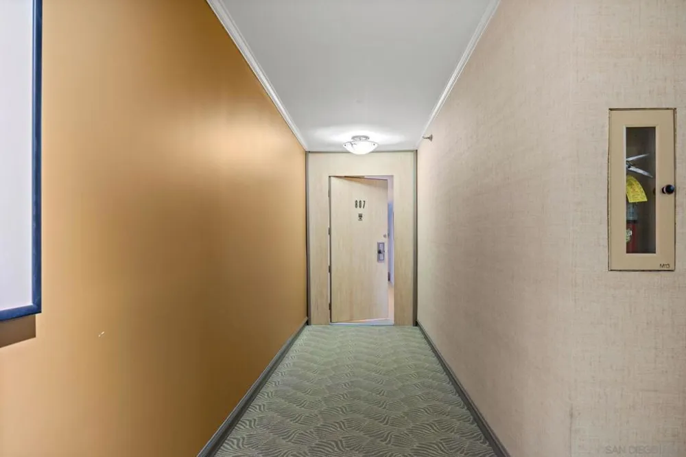 1820 Avenida del Mundo #807 Coronado, CA 92118