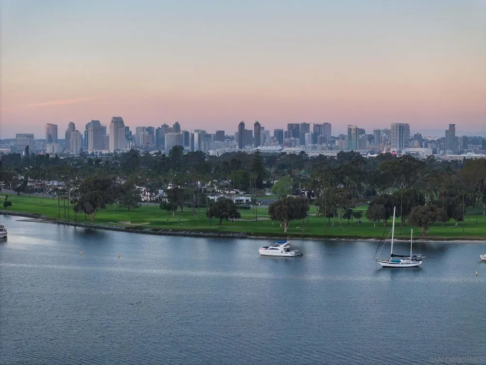 1820 Avenida del Mundo #807 Coronado, CA 92118