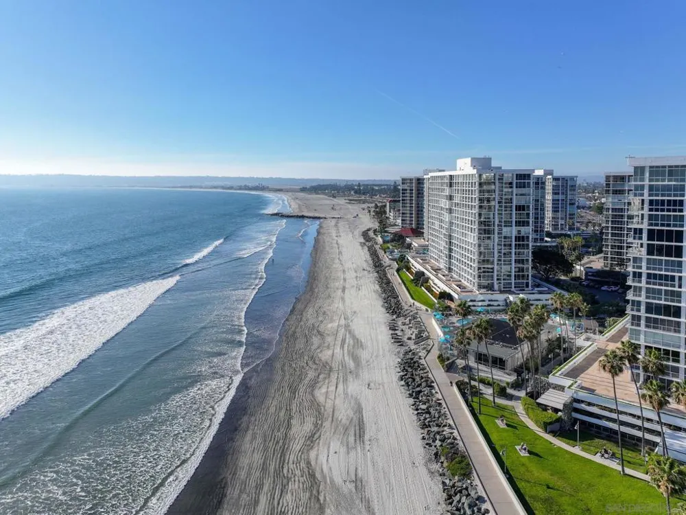 1820 Avenida del Mundo #807 Coronado, CA 92118