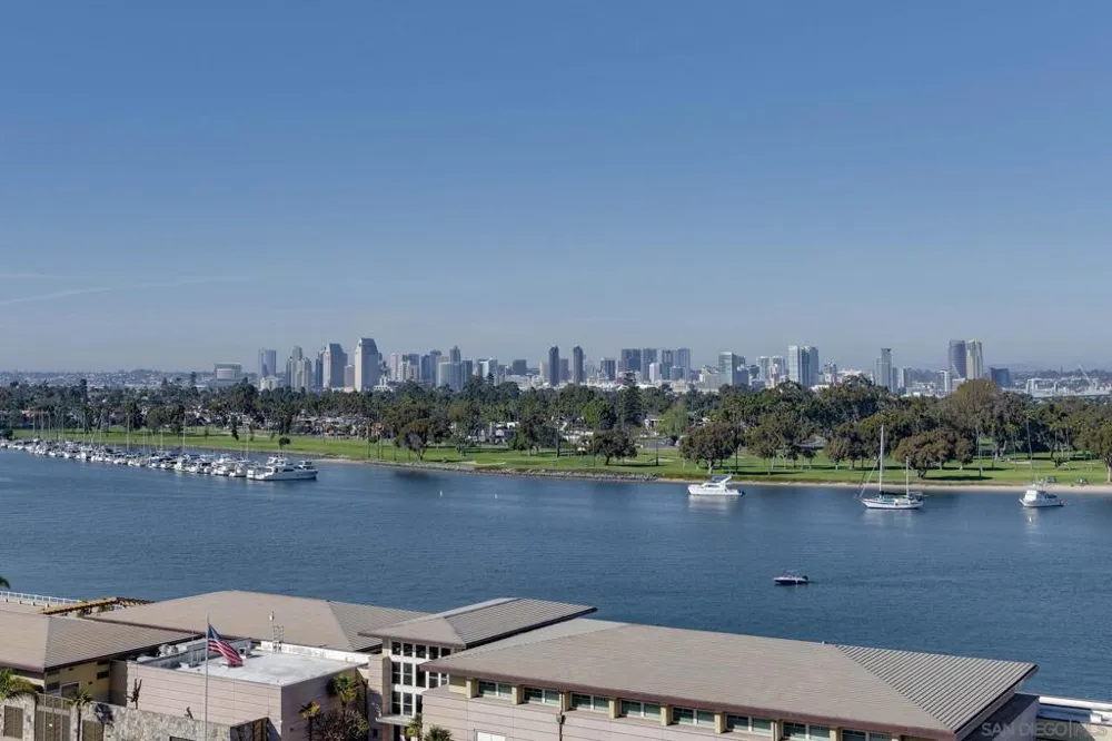 1820 Avenida del Mundo #807 Coronado, CA 92118