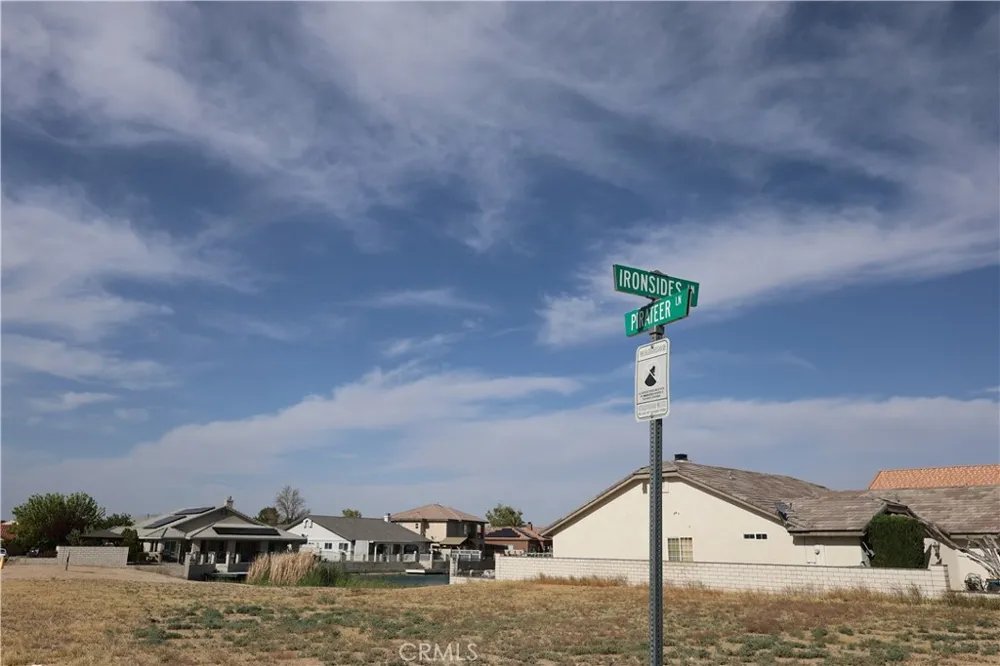 14354 Ironsides Helendale, CA 92342