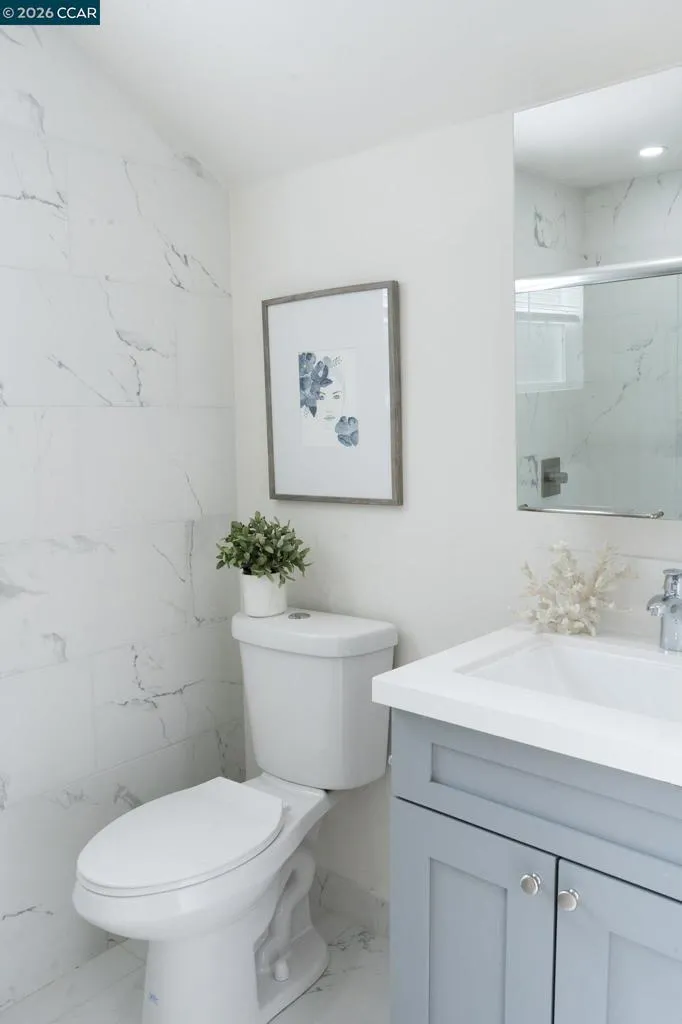 4815 APPIAN WAY El Sobrante, CA 94803