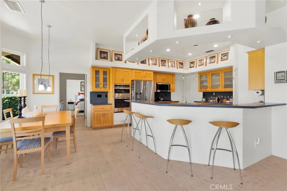 7031 Joshua Oak Hills, CA 92344