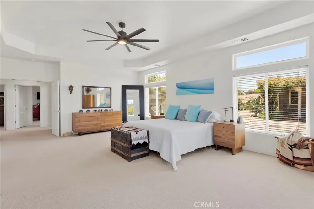 7031 Joshua Oak Hills, CA 92344