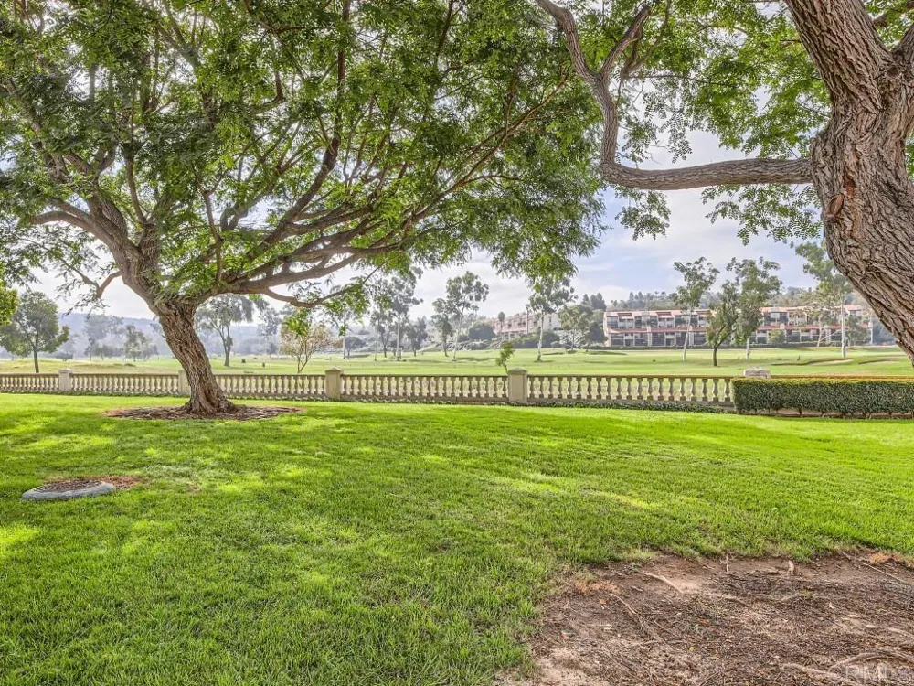 7429 Via De Fortuna Carlsbad, CA 92009