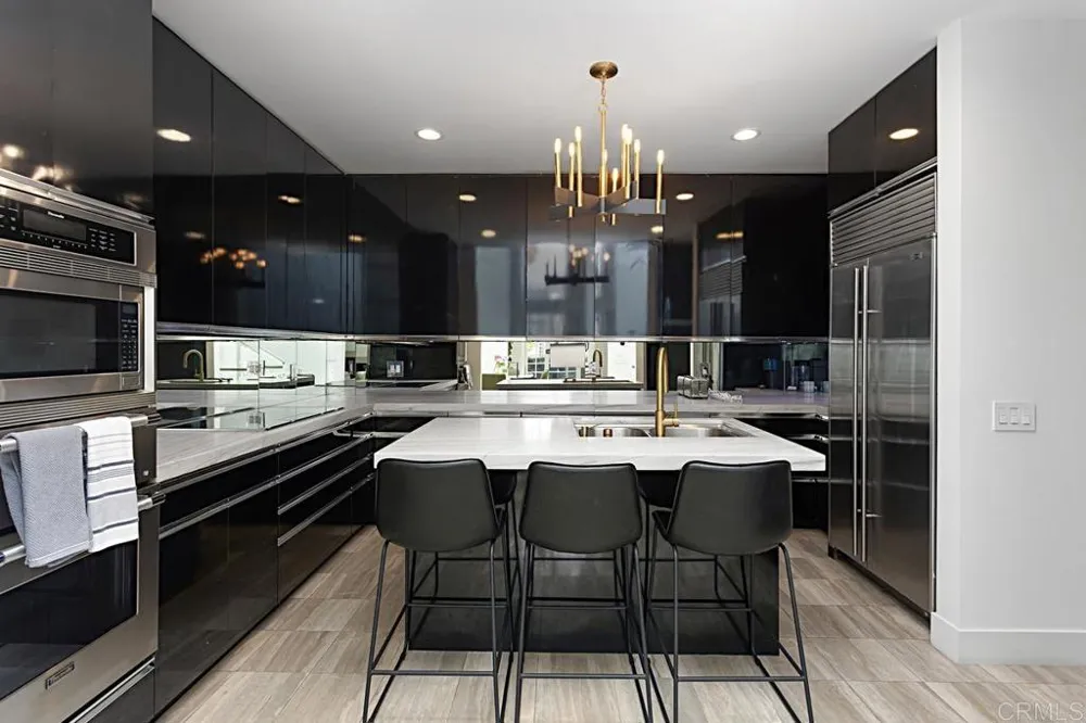 7429 Via De Fortuna Carlsbad, CA 92009