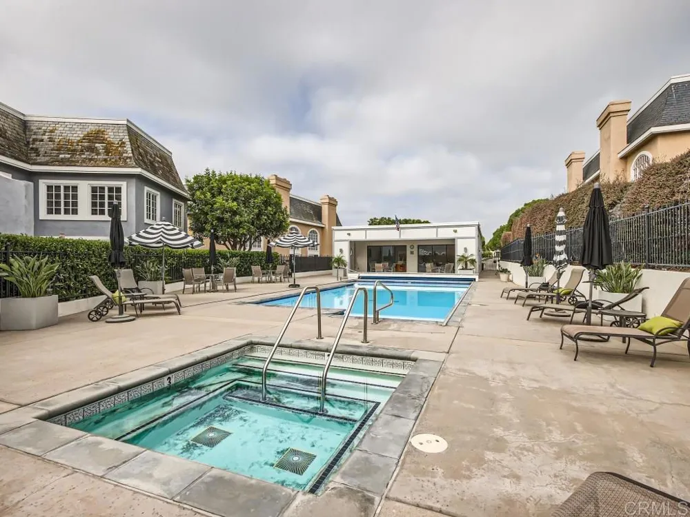 7429 Via De Fortuna Carlsbad, CA 92009