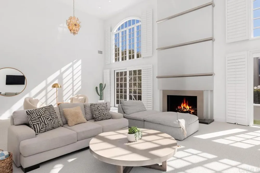 7429 Via De Fortuna Carlsbad, CA 92009