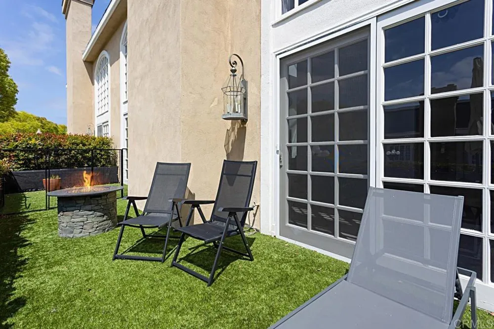 7429 Via De Fortuna Carlsbad, CA 92009