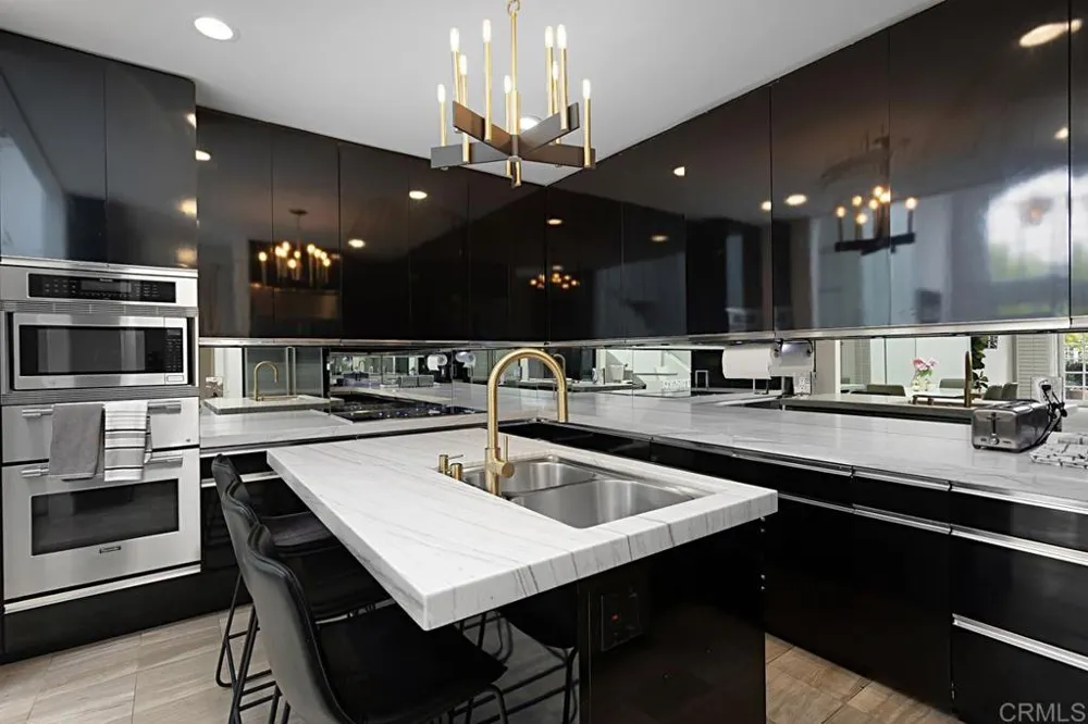 7429 Via De Fortuna Carlsbad, CA 92009