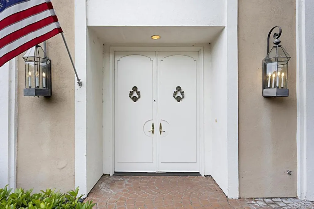 7429 Via De Fortuna Carlsbad, CA 92009