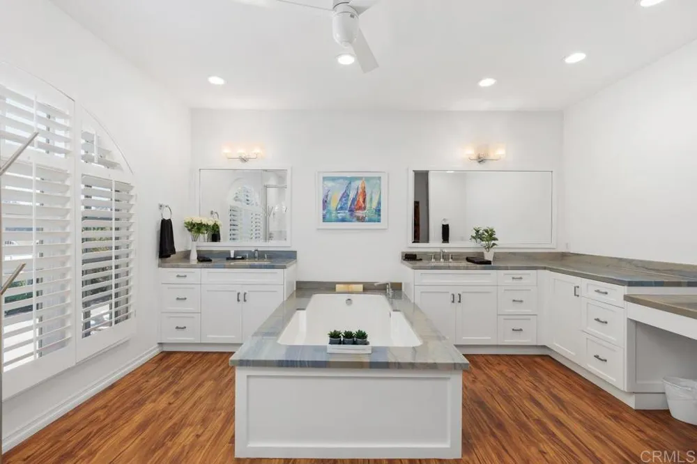 7429 Via De Fortuna Carlsbad, CA 92009