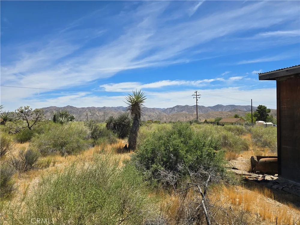 5 Apache Morongo Valley, CA 92256