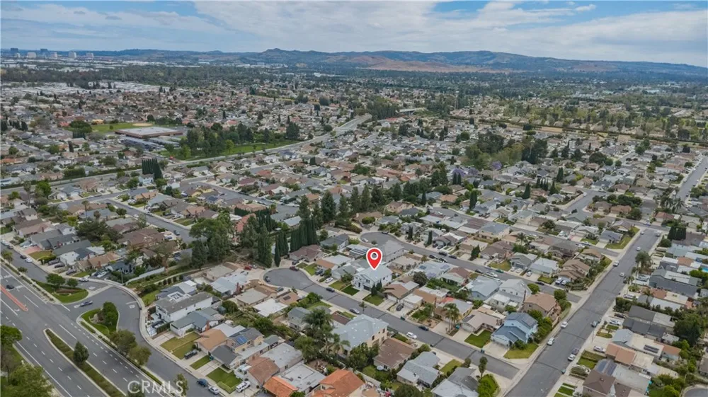 4512 Robinwood Irvine, CA 92604