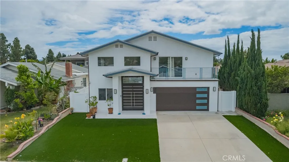 4512 Robinwood Irvine, CA 92604