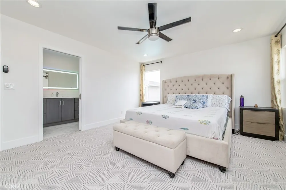 4512 Robinwood Irvine, CA 92604