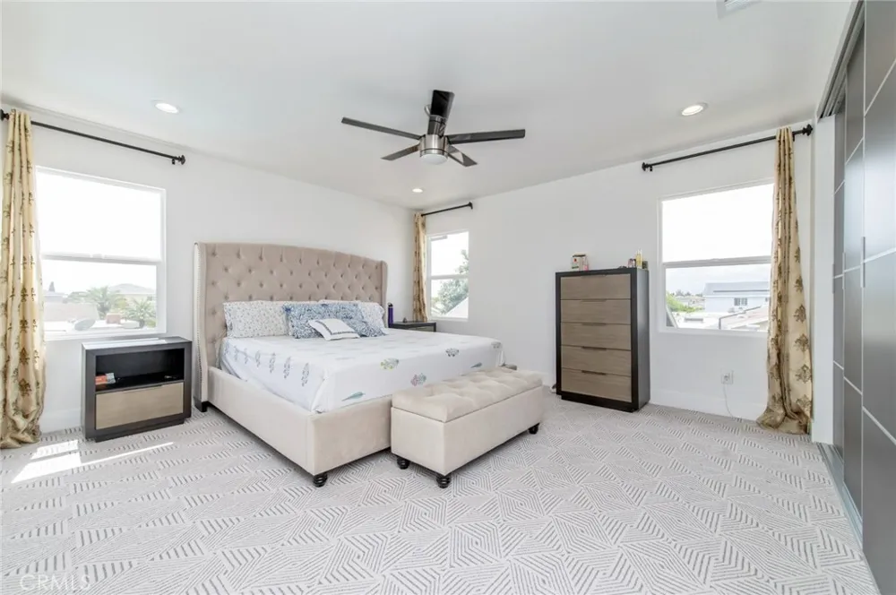 4512 Robinwood Irvine, CA 92604