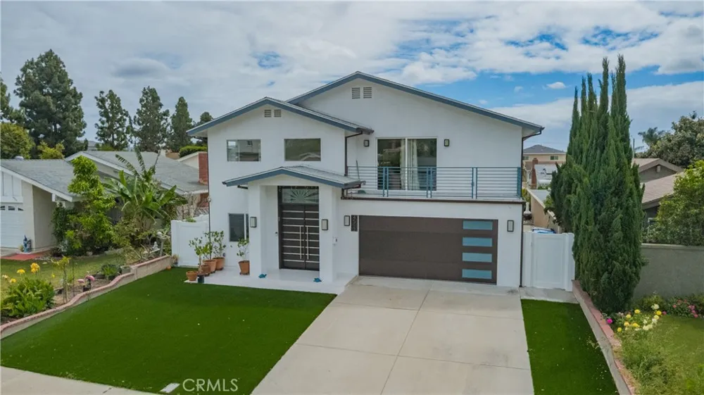 4512 Robinwood Irvine, CA 92604