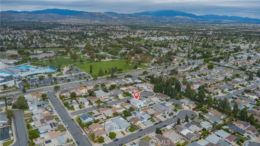4512 Robinwood Irvine, CA 92604